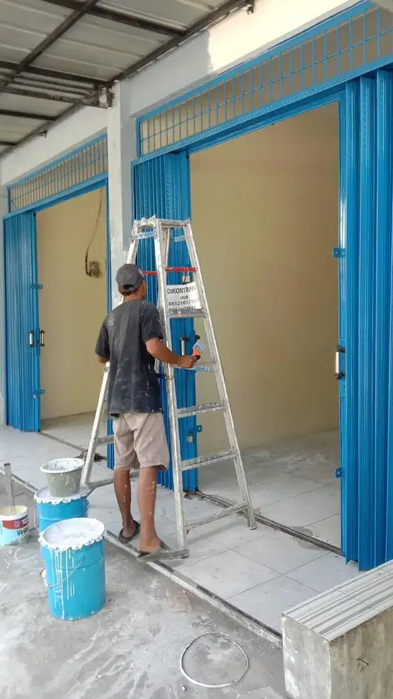 Dijual Rumah bisa buat usaha lokasi stategis depan jalan utama