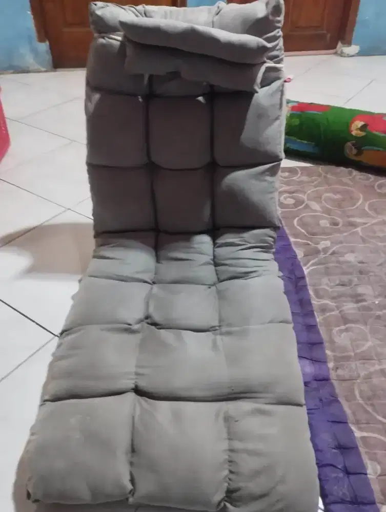 Sofa atau kursi lipat
