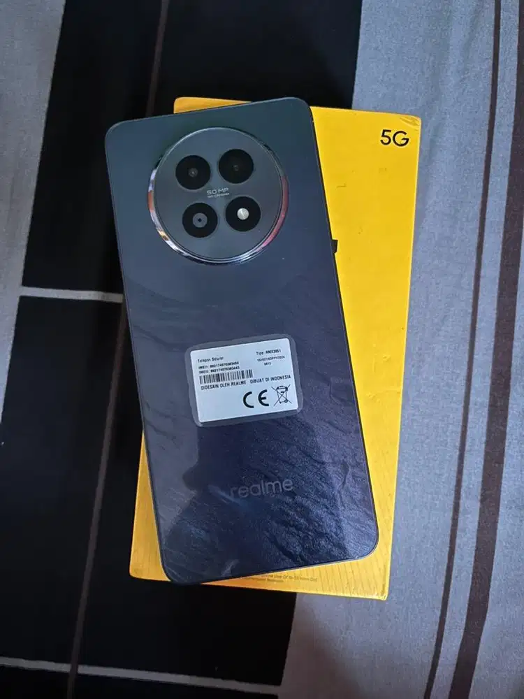 Realme 13 5G 12/256GB, Mulus Fullset Ori