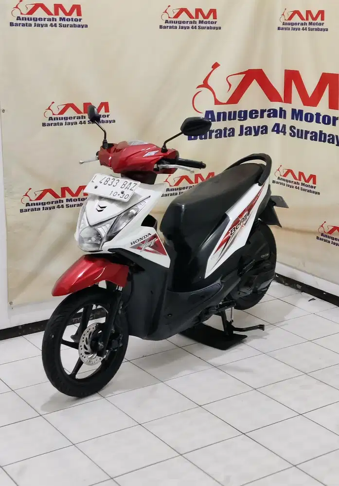 Ready Honda Beat fi Esp Tahun 2015 warna merah putih
