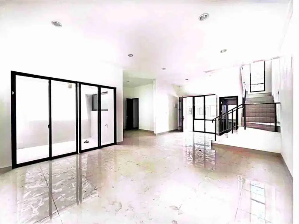 Disewakan paling murah rumah PIK Milenial 8x15 3+1BR kosongan