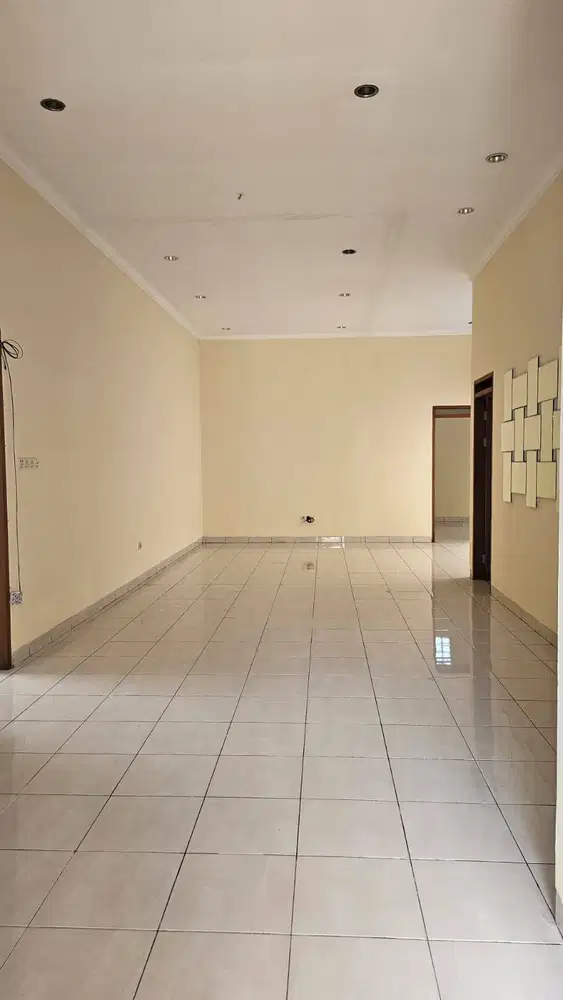 Rumah Terawat Siap Huni Dalam Komplek Batununggal Bandung