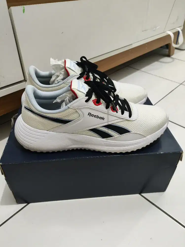 Sepatu Pria Ori reebok Lite 4 Men