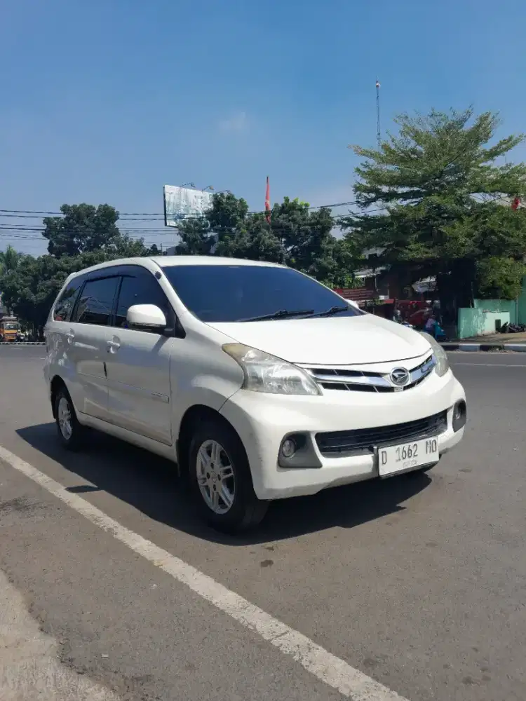 XENIA R DELUXE MATIC 2013