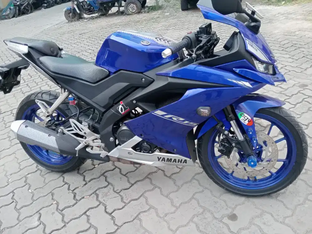 Dijual Cash Motor Gress Yamaha R15 Tahun 2017