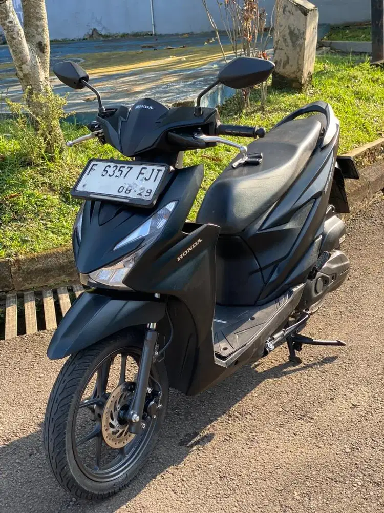 Honda Beat Deluxe Keyless Thn 2024 Hitam Mulus