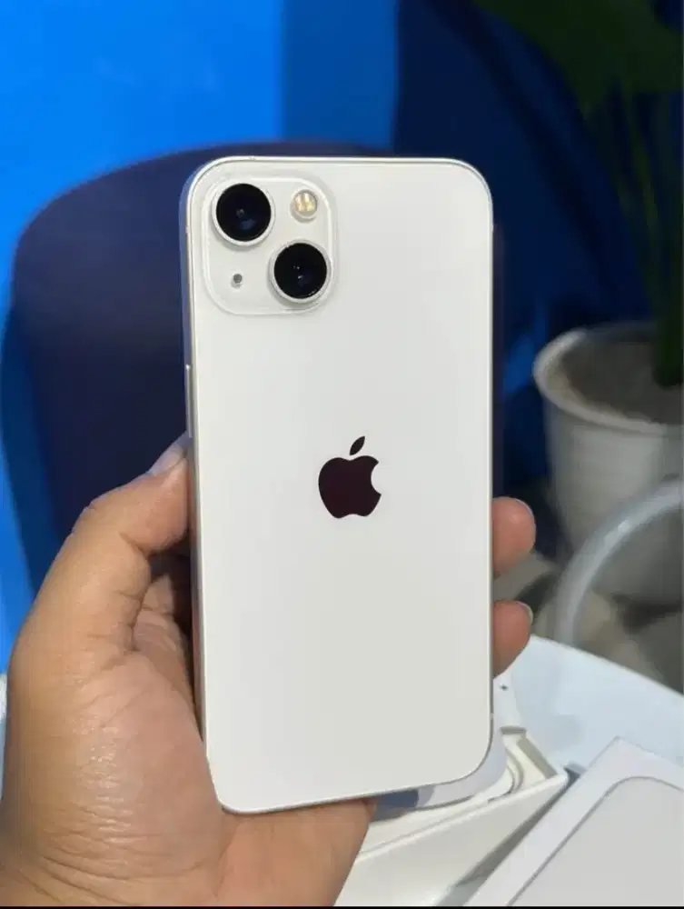 iPhone 13 128 Ex Resmi iBox.Fullset Garansi panjang