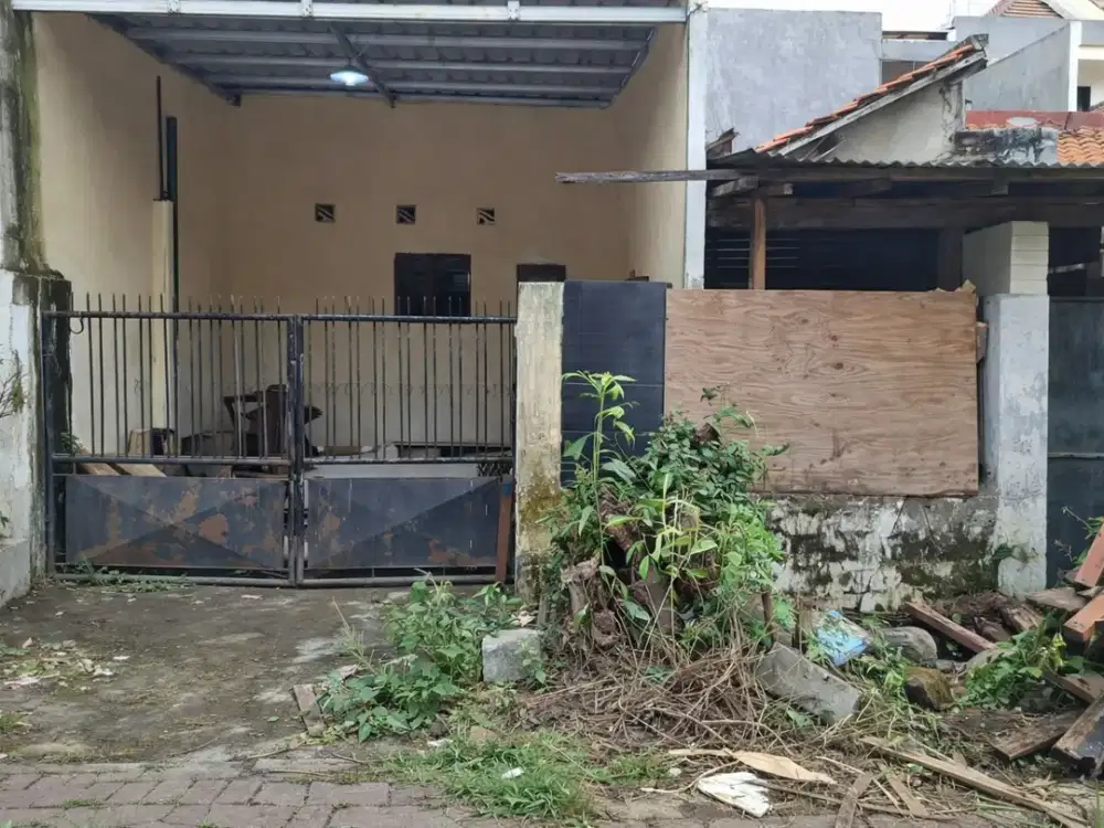 Rumah Hitung Tanah Tenggilis dekat UBAYA Cocok Bangun Kos
