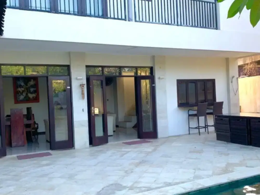 VILLA MODERN MINIMALIS 2 LANTAI DI BALANGAN PRATAMA JIMBARAN