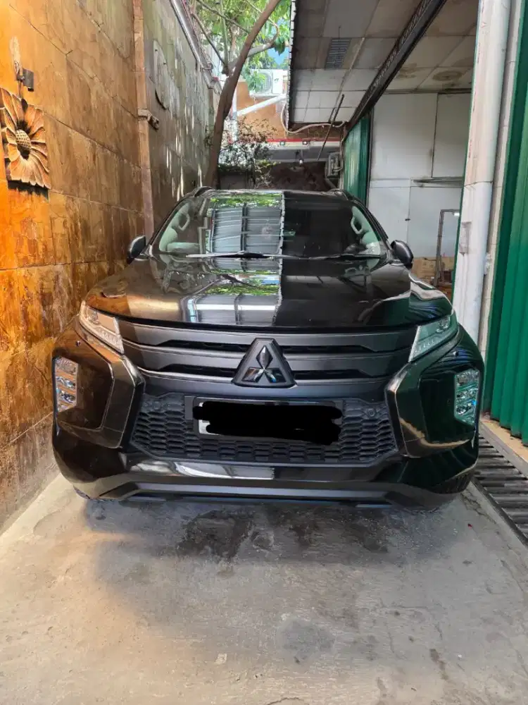 Pajero sport dakar 4 x 2 hitam sunrof