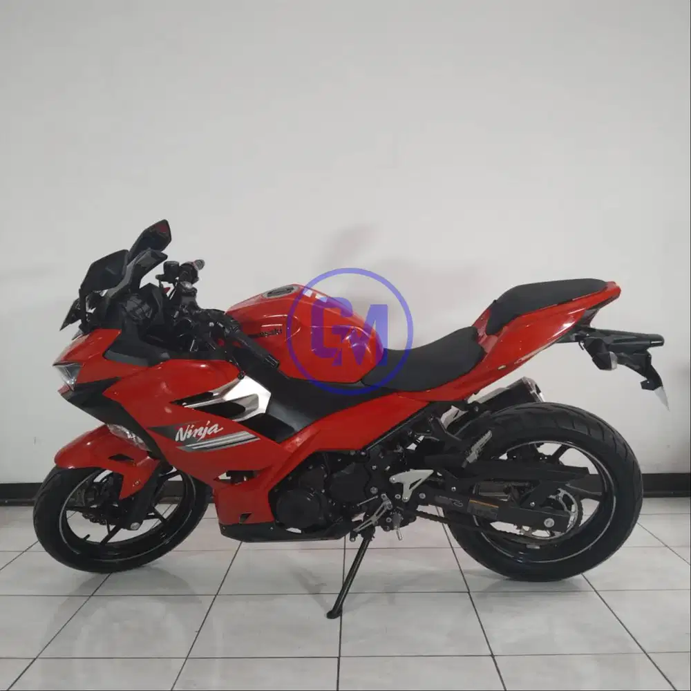 Kawasaki Ninja 250 Tahun 2022, CAsh - Kredit