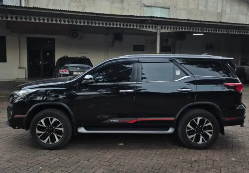 2017 Toyota Fortuner 2.4 TRD Sportivo 4x2