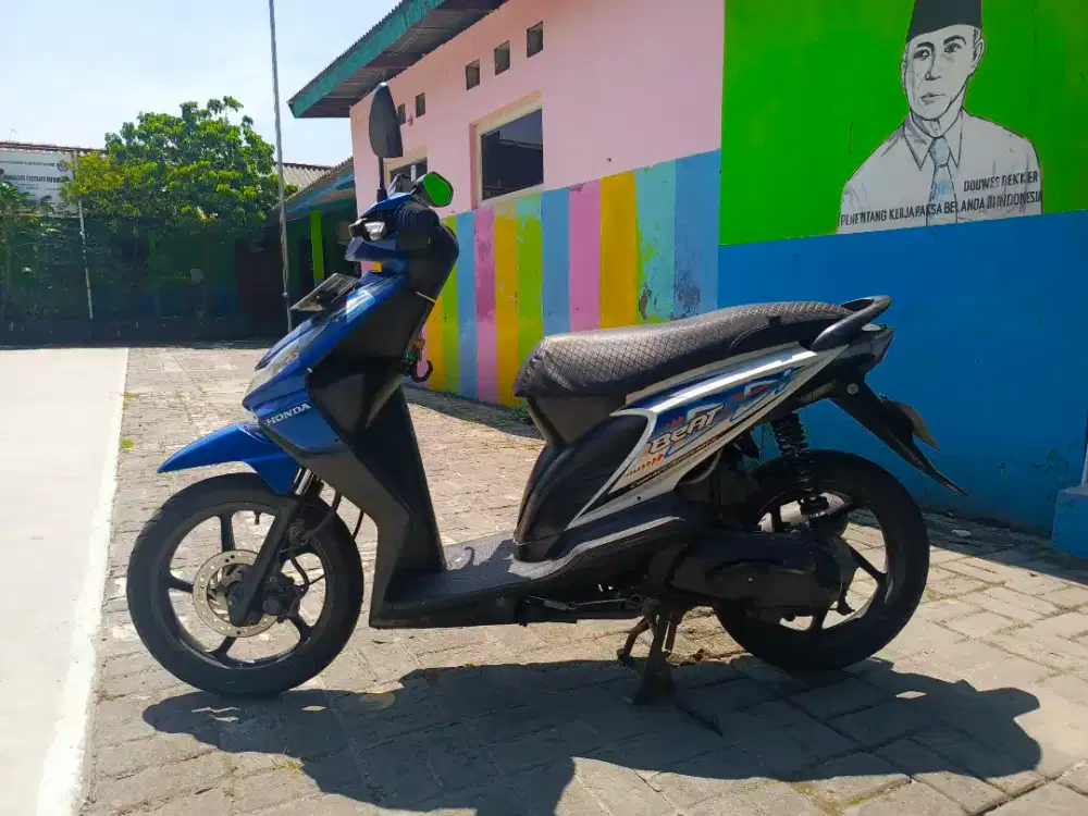 Honda Beat Karbu 2012 Biru Putih Lengkap SS