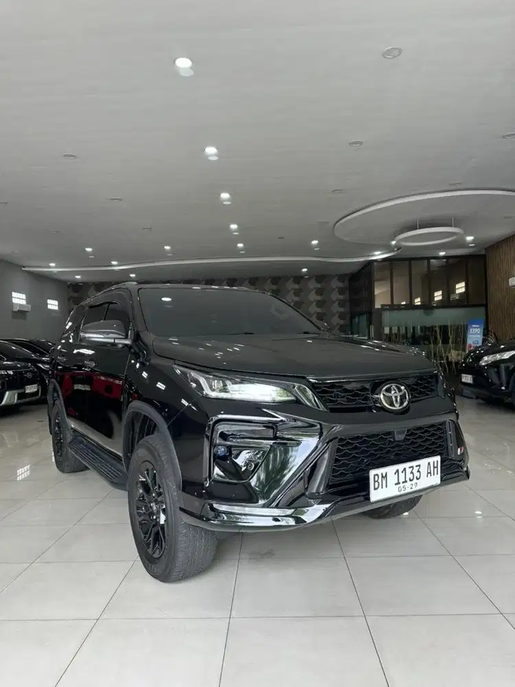 Toyota Fortuner VRZ GR sport tamp Legender km 20 Rbuan