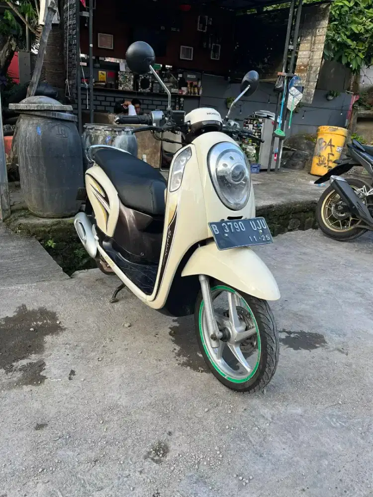 Honda Scoopy Esp 2015