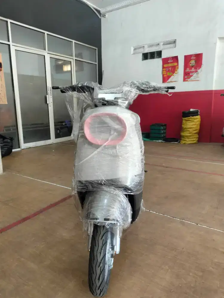 SEPEDA LISTRIK EXOTIC VARILUX PRO