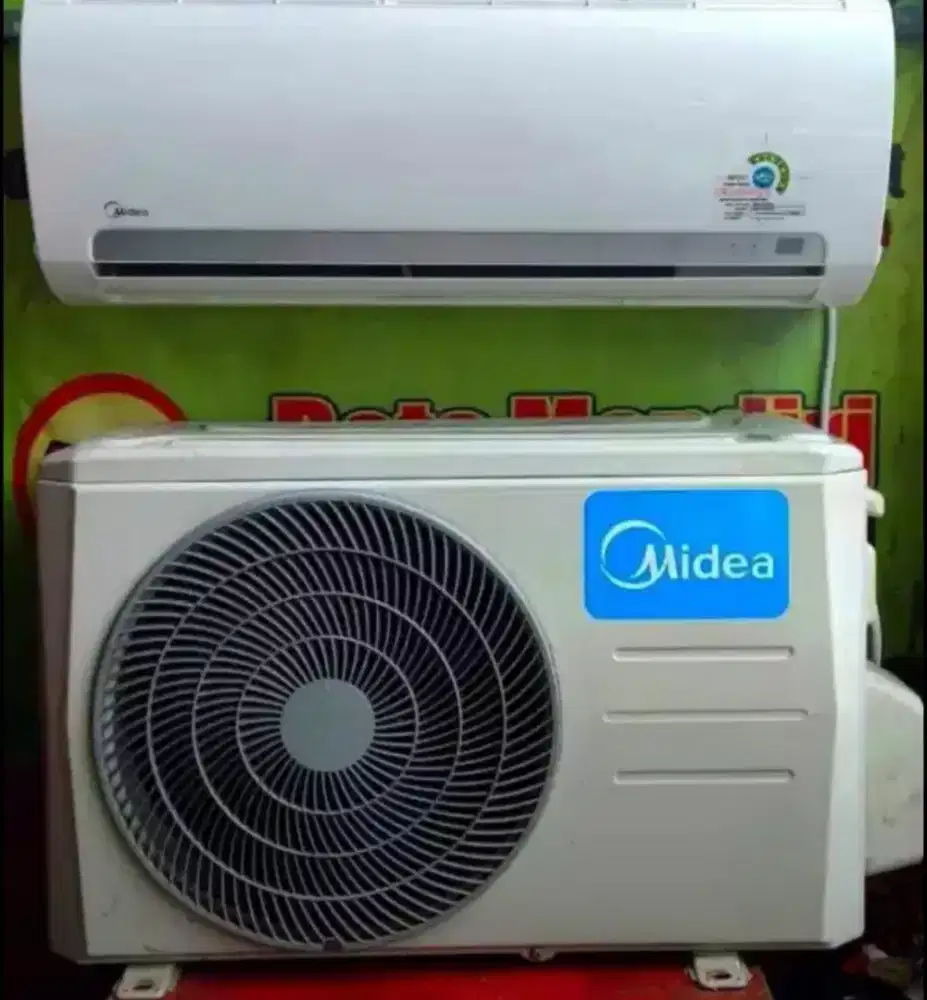 Jual ac midea  1/2 r 32 lowwat 360 watt kondisi 95% ori semua