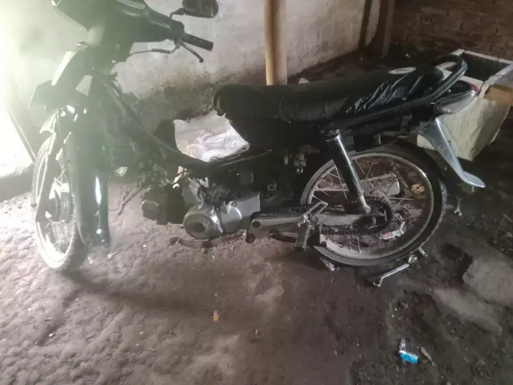 Honda supra 1998 tromol 1998