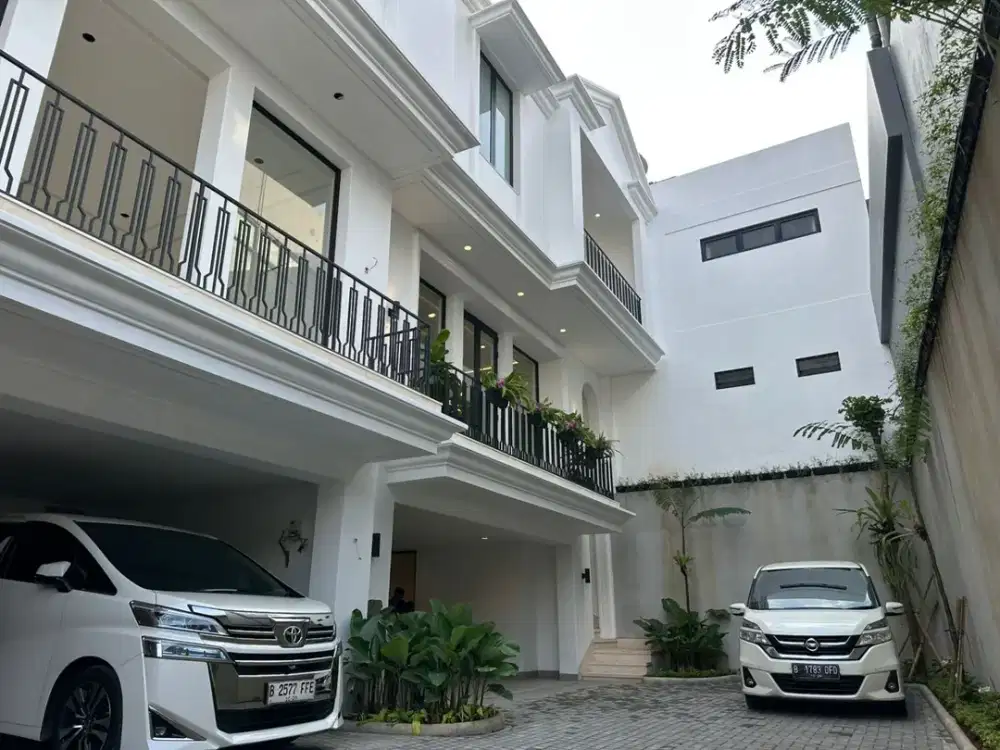 Dijual Rumah Mewah Dekat Dengan MRT Blok M di Kebayoran Baru, Jakarta Selatan