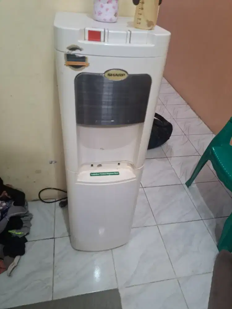 Jual dispenser galon bawah SHARP