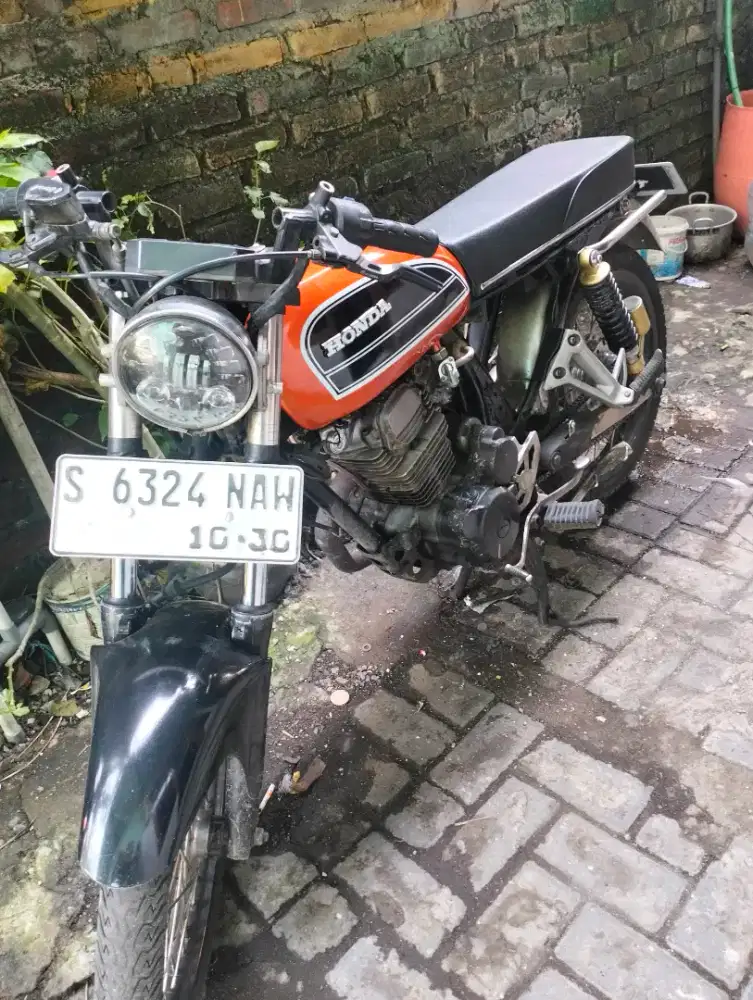 Di jual cepat murah HONDA CBR surat hidup lama lengkap