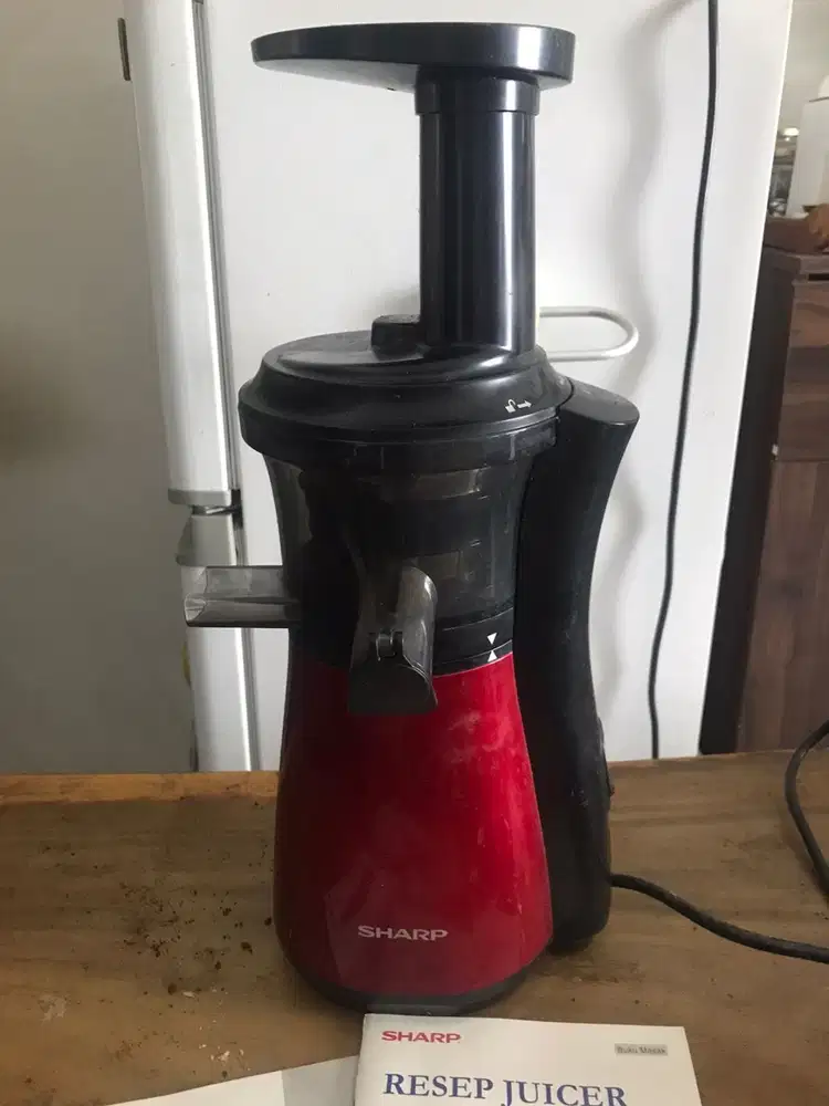 JUICER SHARP Type EJ-C20Y-RD