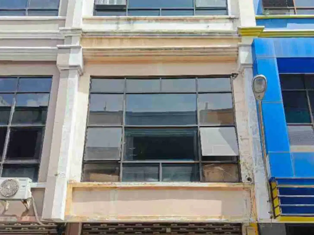 JUAL / SEWA RUKO 3 LANTAI, LOKASI STRATEGIS