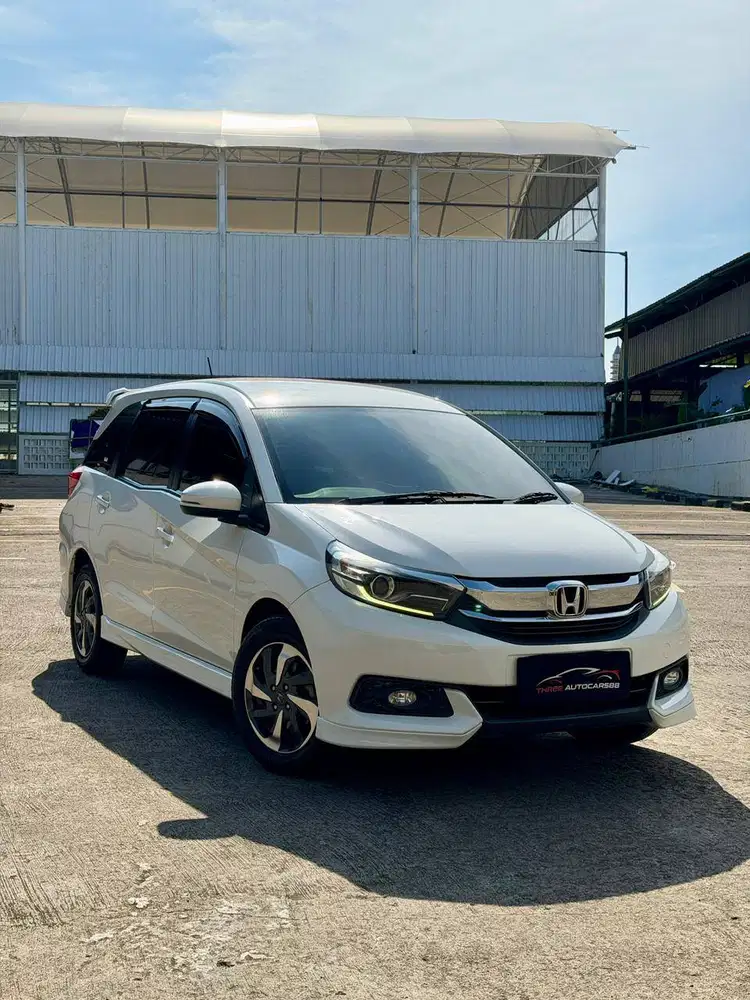 [DP 10 JT] Honda Mobilio 2021 E Cvt Automatic Putih