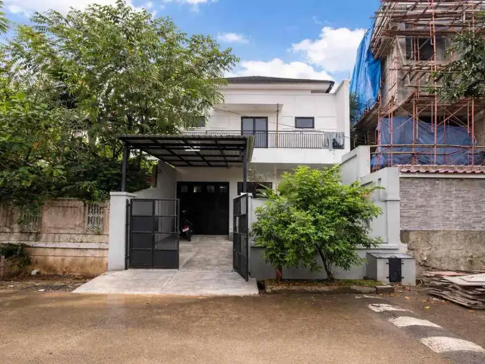 Rumah terletak dalam komplek favorite cinere dan paling digemari.