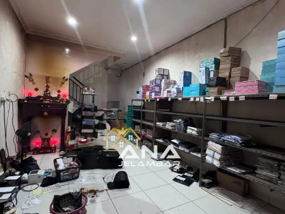 ANA RUMAH UK 4X15M DI JALAN 1 MOBIL JELAMBAR