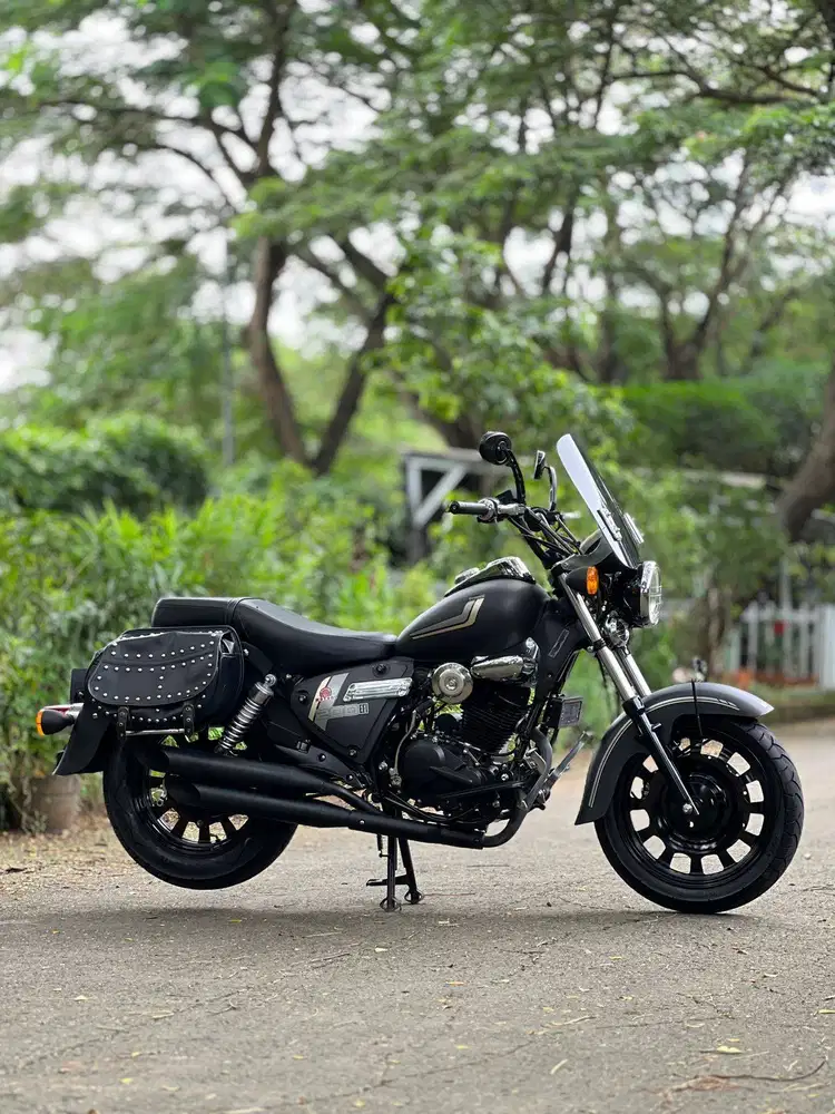 BENELLI MOTOBI 200 EFI 2022 HITAM KM 2K SIAP SANTAI