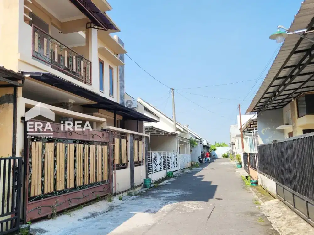 RUMAH CLUSTER 2 LANTAI DIJUAL DI COLOMADU DEKAT DE TJOLOMADOE