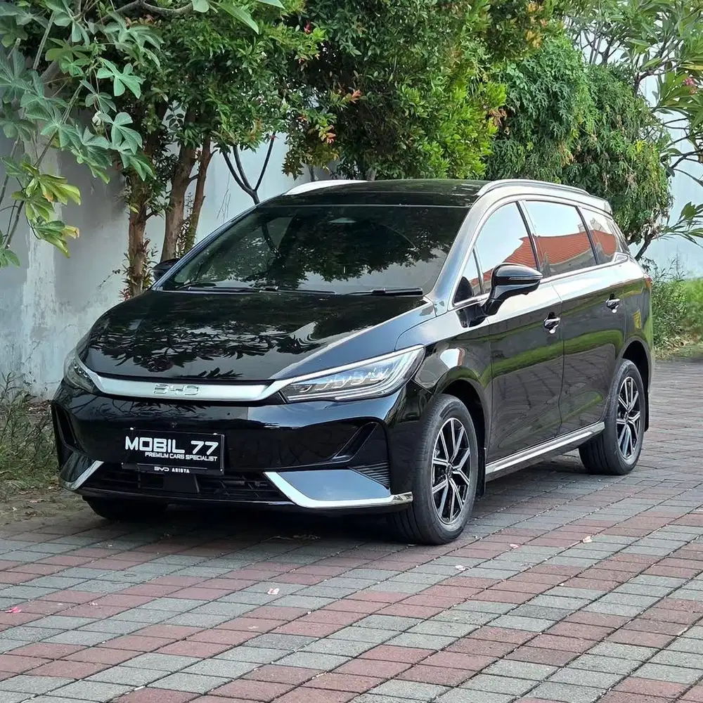 ODO 8rb - BYD M6 EV Superior - 2024 (Like New Condition)