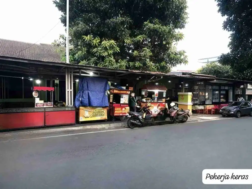 Rumah besar di kayumanis jakarta timur