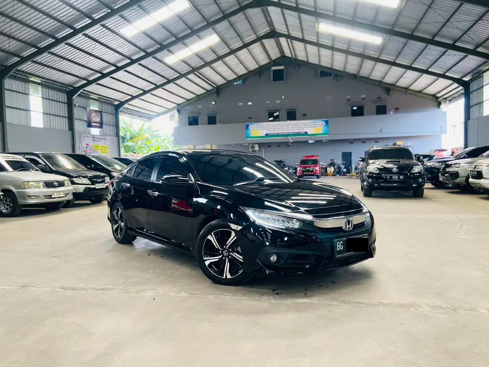 Honda Civic 1.5 Turbo ES 2017 / 2018 AT Matic, Super terawat