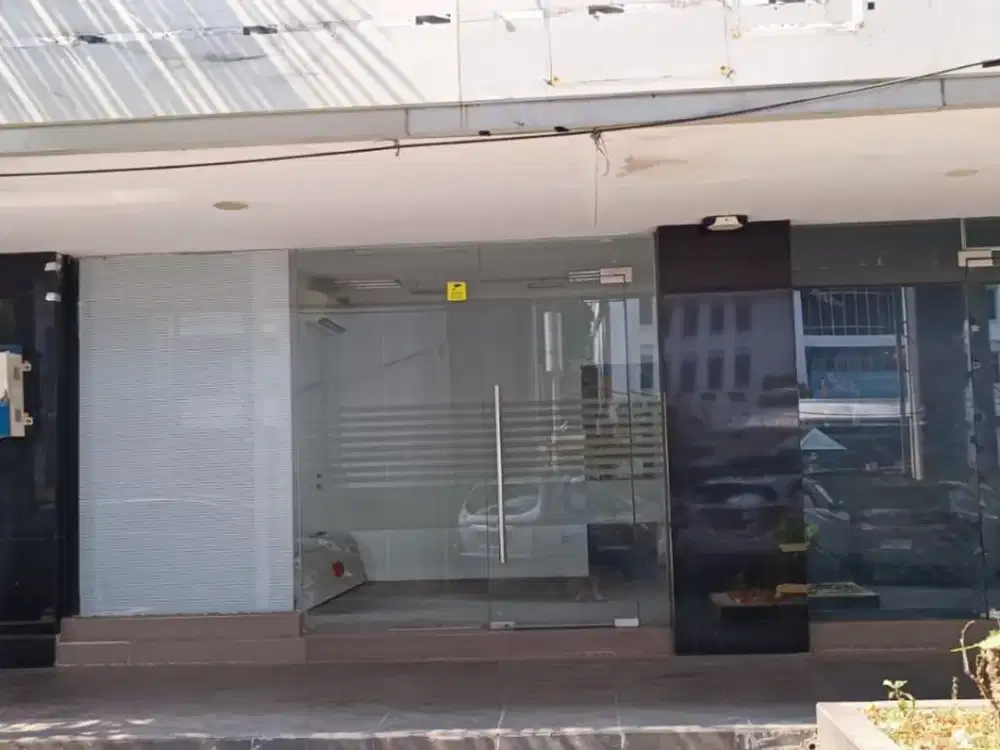 Dijual Ruko 3Lt di Daerah Kelapa Gading, Lt.5x20m2, Hadap Selatan