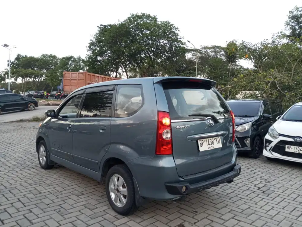 TOYOTA AVANZA G AUTO   BISA KELUAR BATAM PAJAK HIDUP ACDINGIN PRIBADI