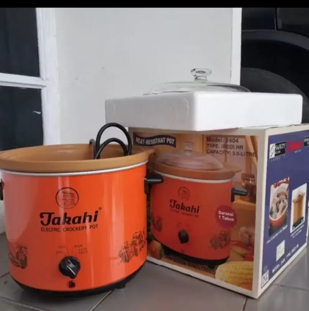 TAKAHI SLOW COOKER