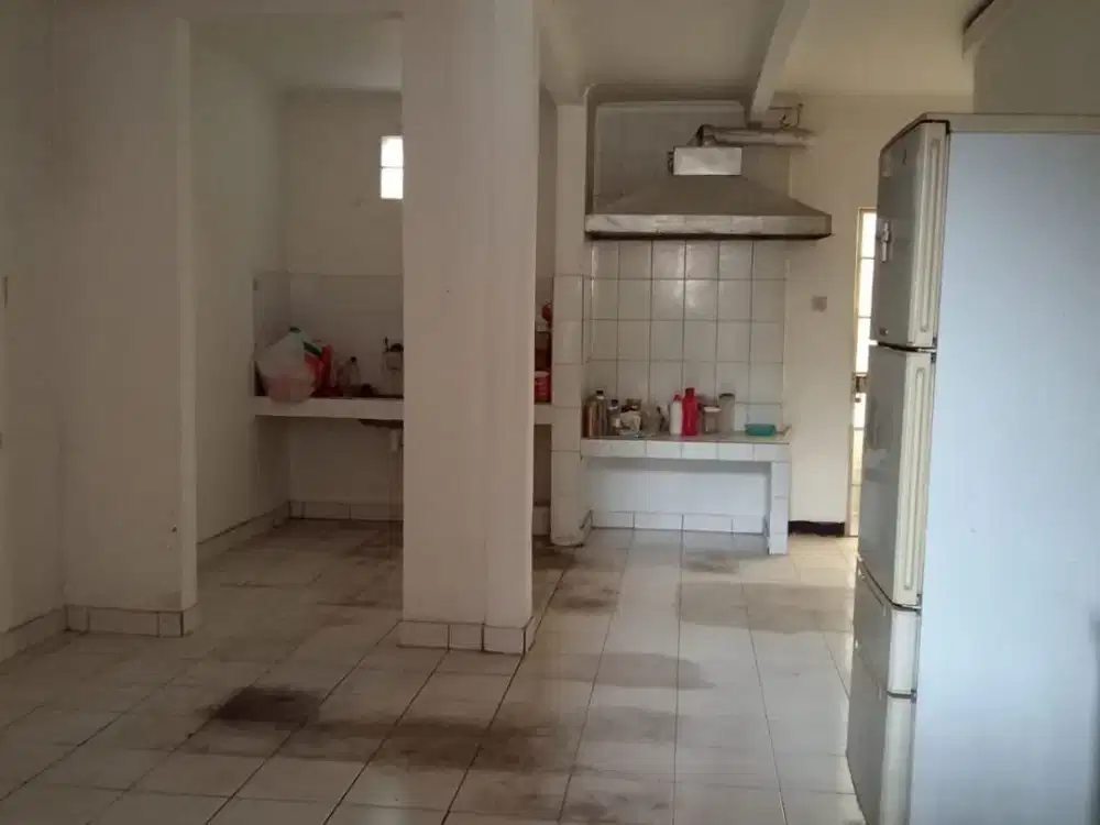 RUMAH BAGUS COCOK UNTUK KOSTAN 2 LANTAI NYAMAN STRATEGIS SIAP HUNI DI CIBOGO BANDUNG