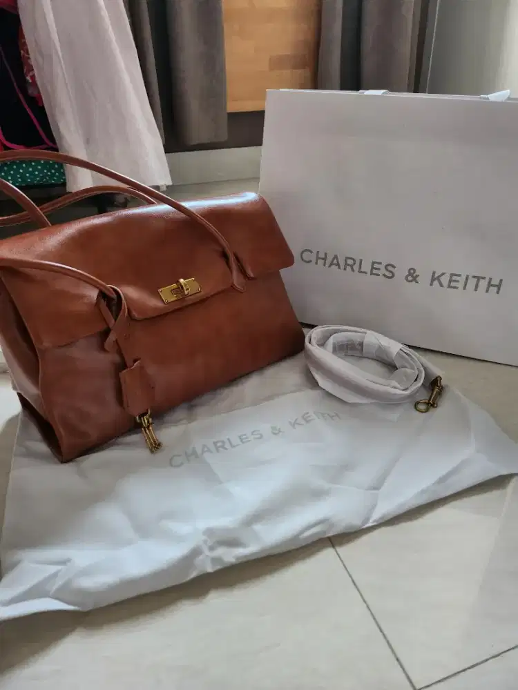 Tas tote bag charles and keith
