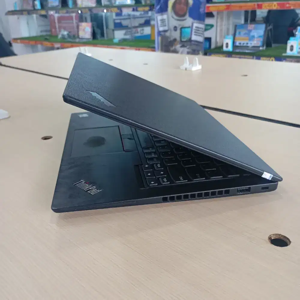 Obral LENOVO THINKPAD X13