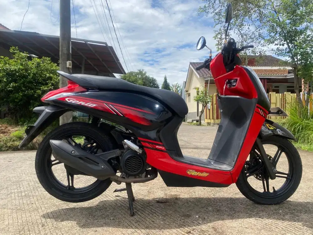 58@:DP:1,300RB B DEPOK GENIO125CBS HITAM