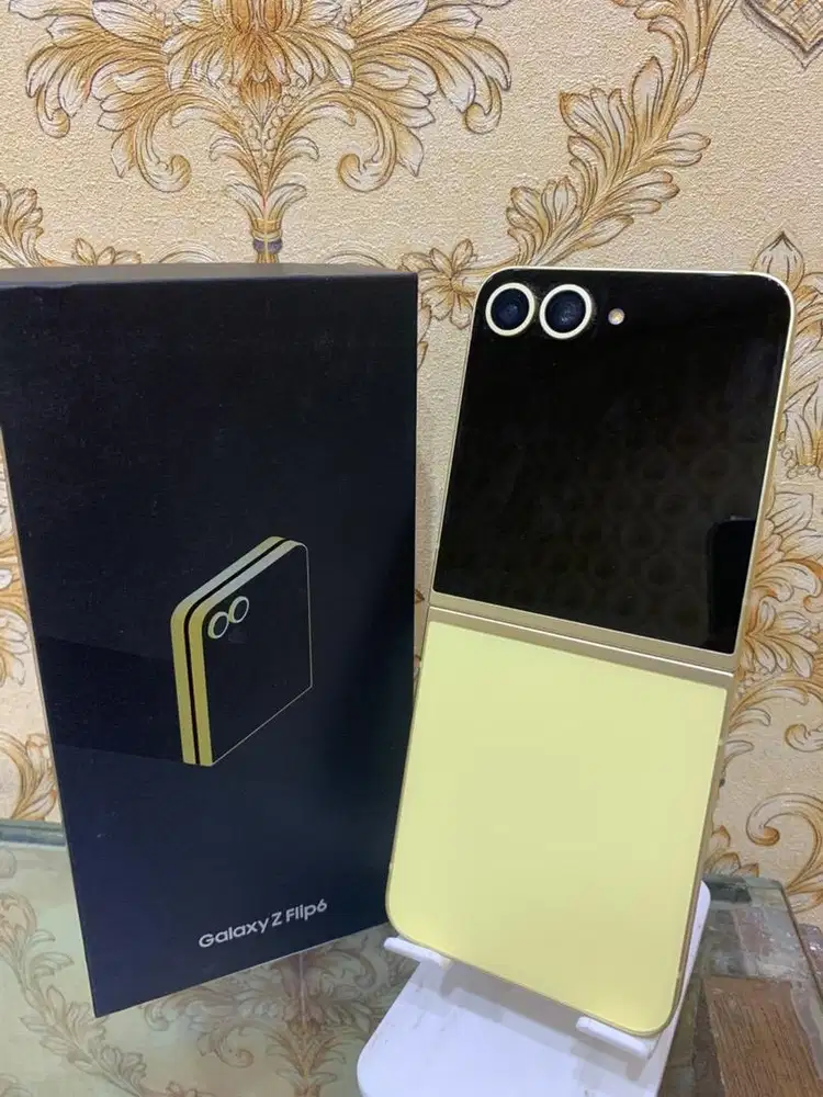 Second Like New Galaxy Z Flip 6 12/512 Resmi Sein