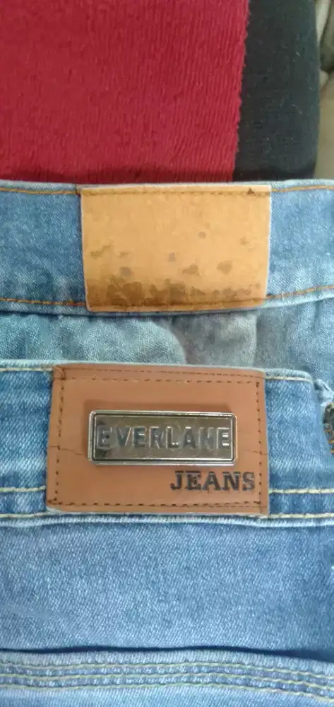 Di jual 7 celana jeans cew  ukuran 30 murah aja. Wa dan hp