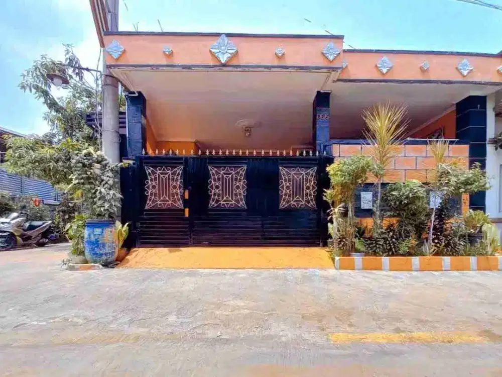rumah hook cibinong 500 jutaan hanya 1 Km ke Stasiun dan deket Tol