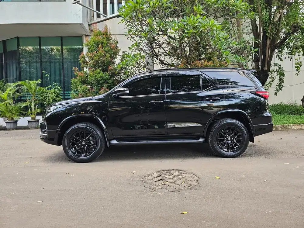 Dijual Fortuner 2.8 GR Solar Full MODS!