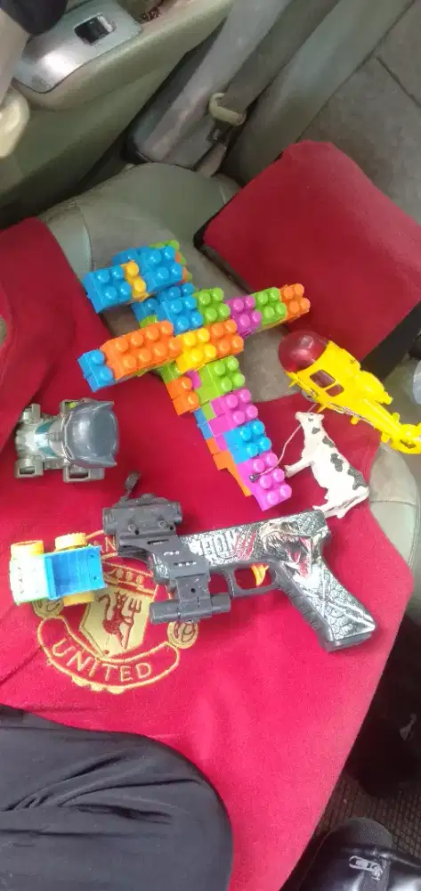 Di jual mainan anak 1 karung yg sayang anak nya bun foto menyusul  wa