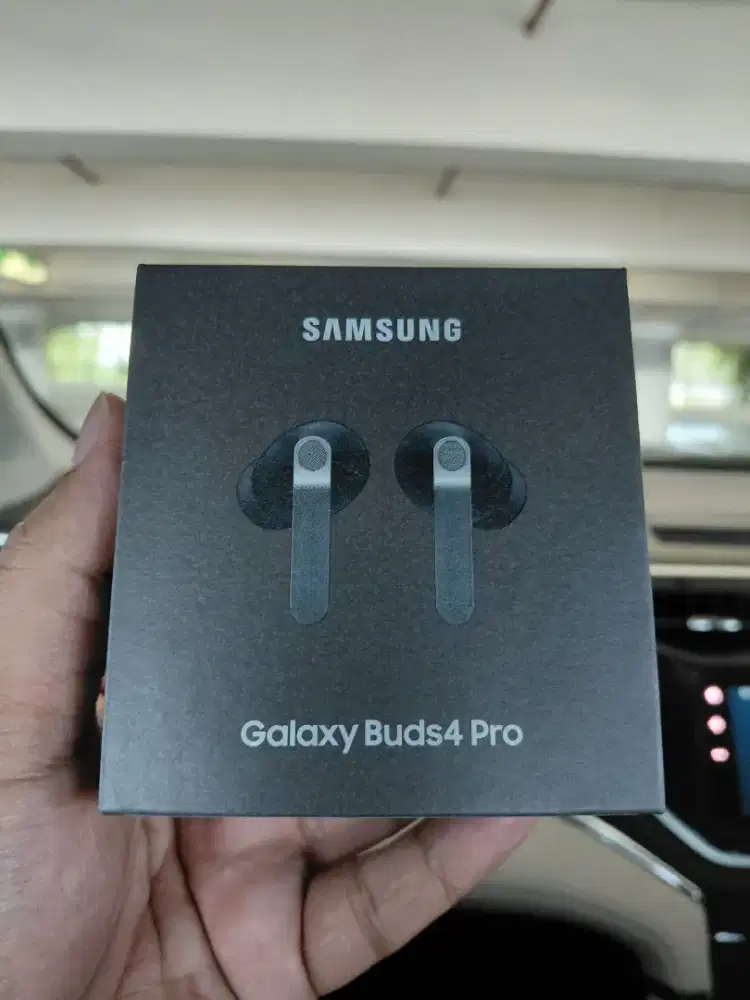 SAMSUNG BUDS 4 PRO