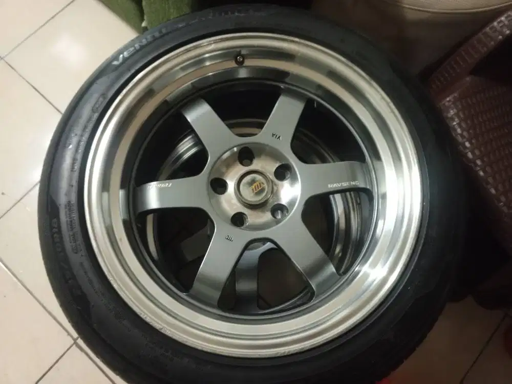 Jual aja velg te37 ring 18 ban 235/50 lebar 8,5 & 9,5 (nego alus)
