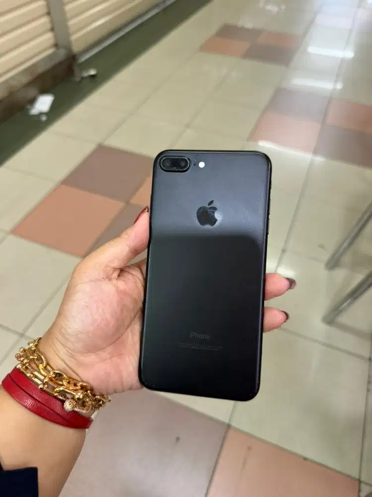 Iphone 7 plus 128 gb black